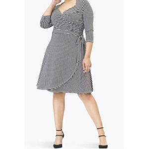 Leota 3/4 Sleeve Sweetheart Mock Wrap Dress in Black & White Houndstooth - 3X